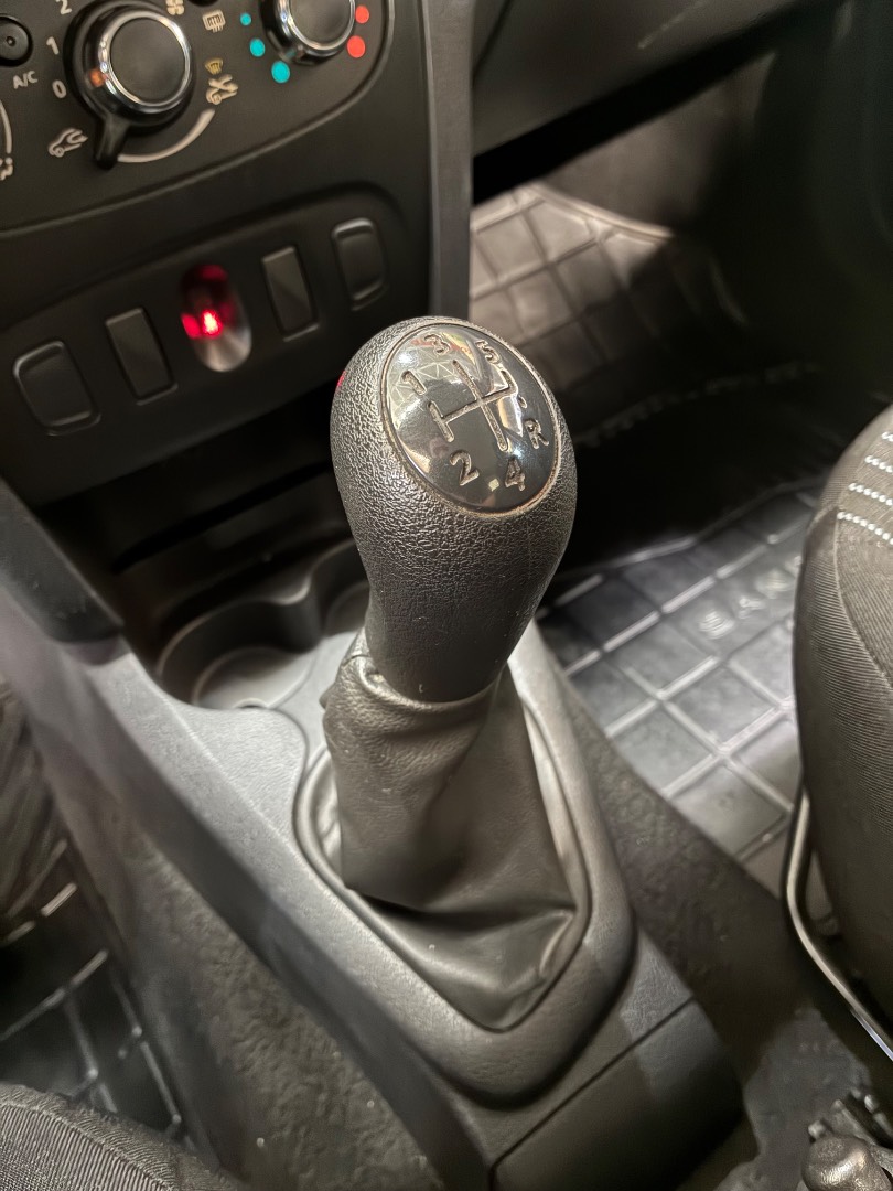RENAULT SANDERO