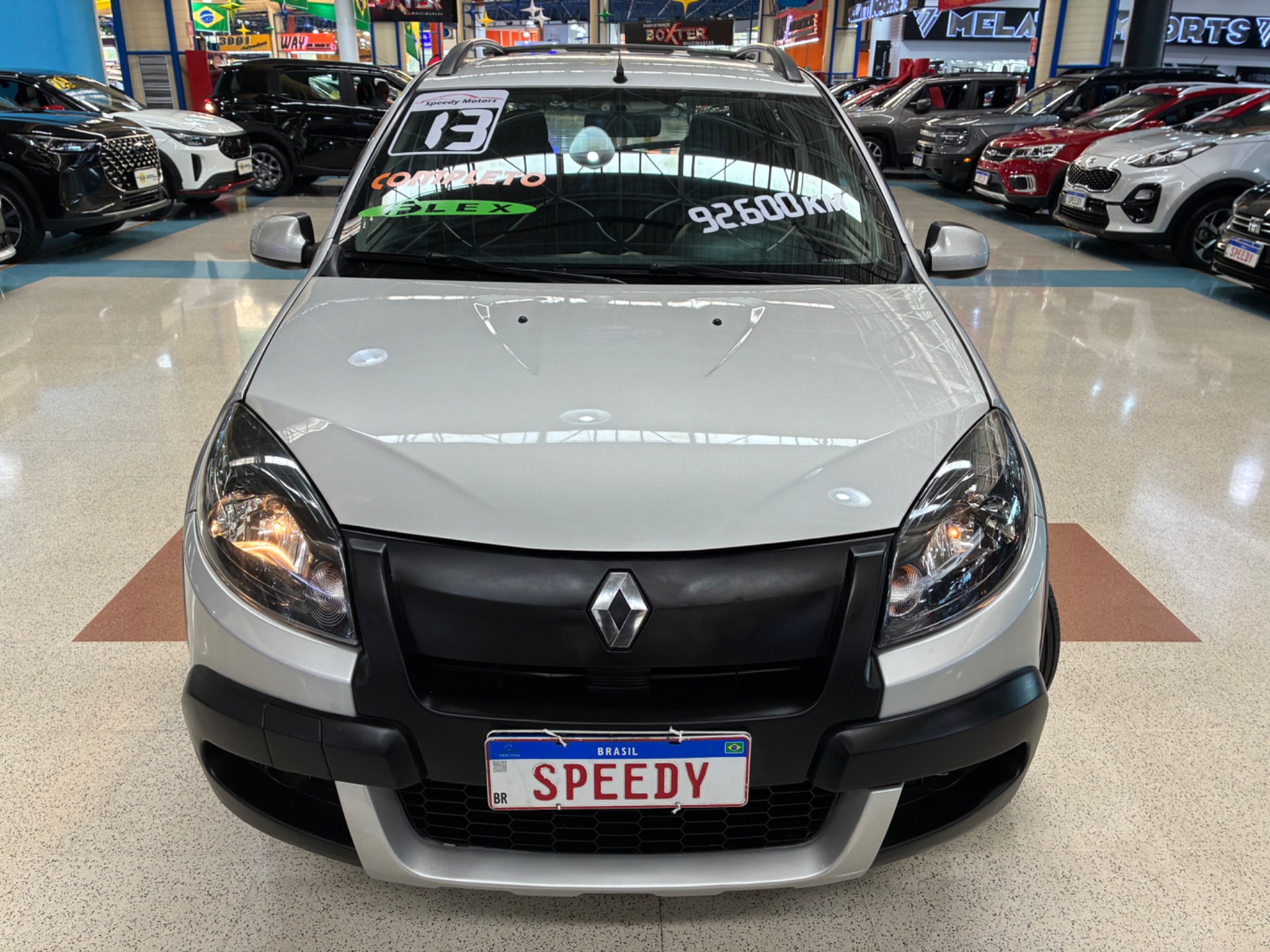RENAULT SANDERO