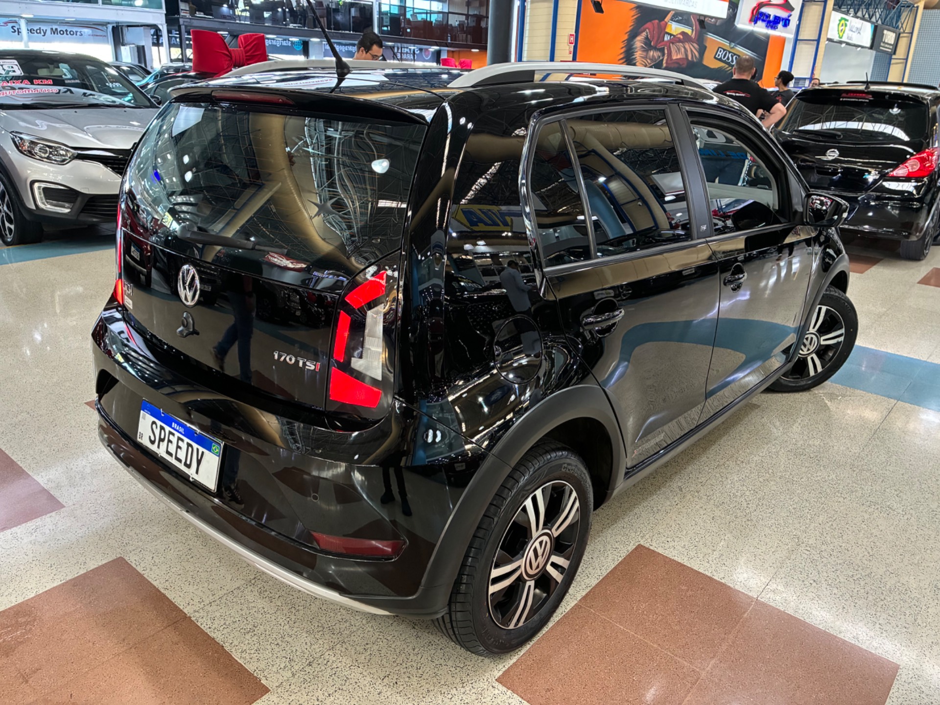 VOLKSWAGEN UP