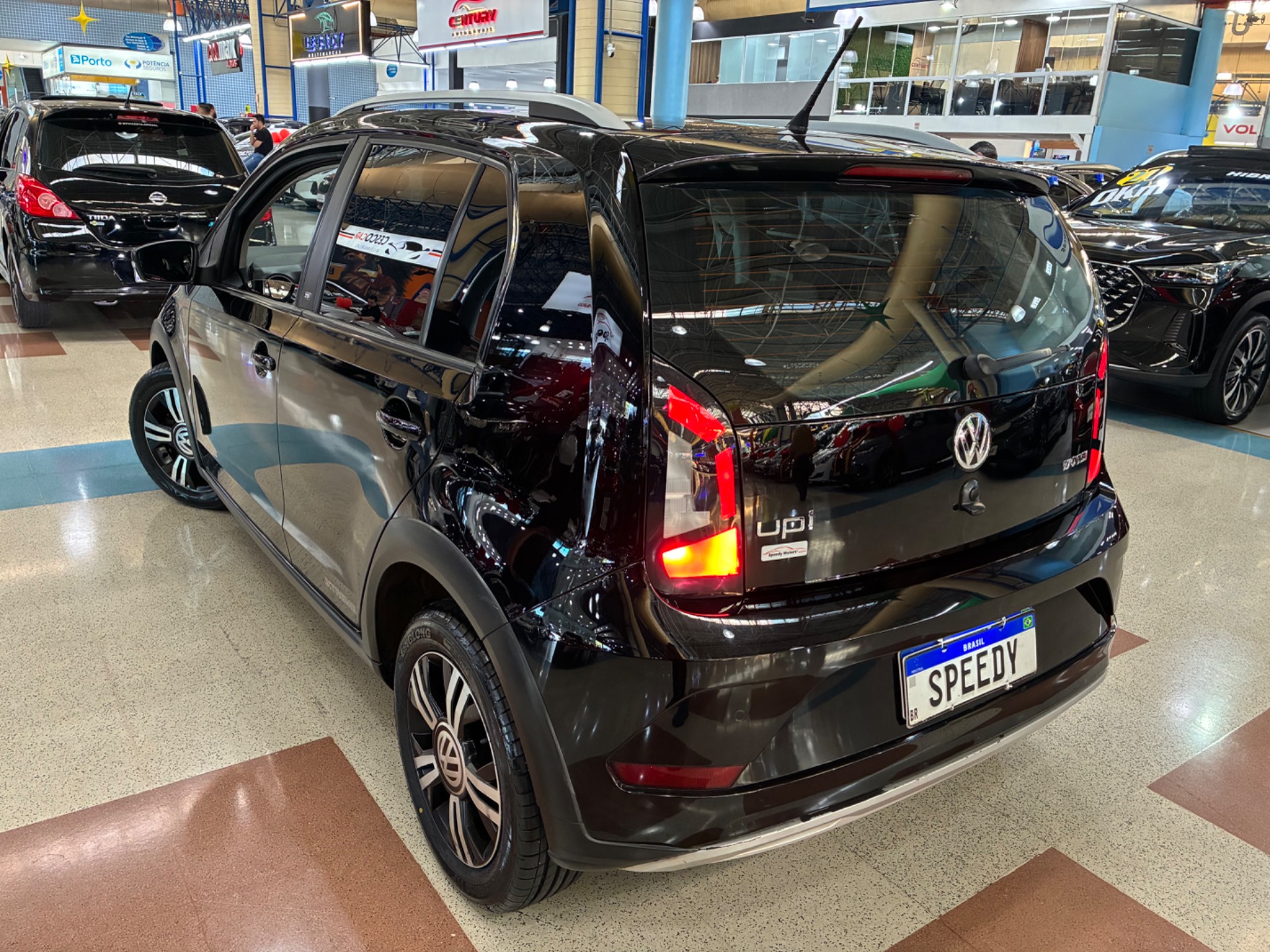 VOLKSWAGEN UP