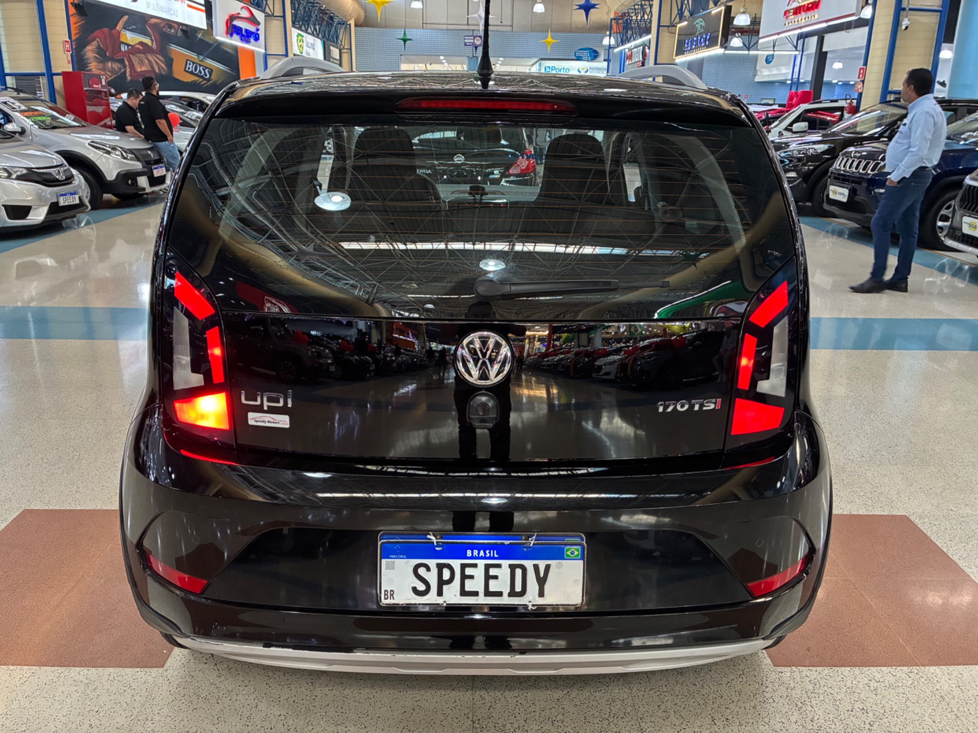 VOLKSWAGEN UP