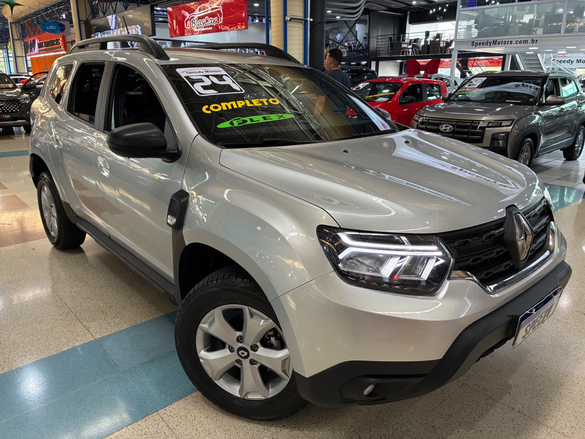 RENAULT DUSTER