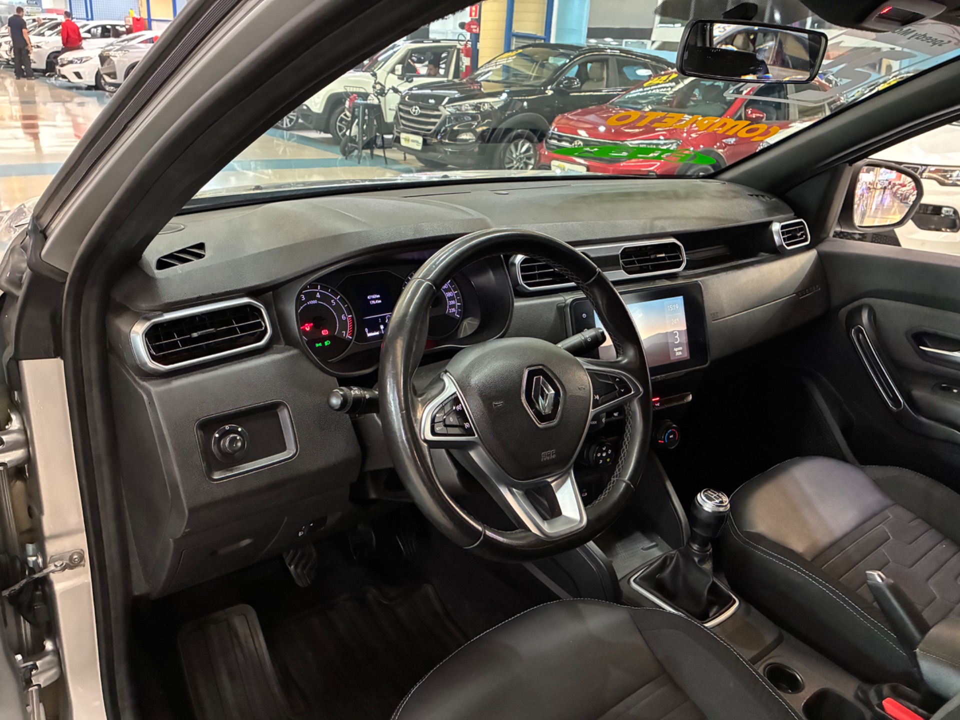 RENAULT DUSTER