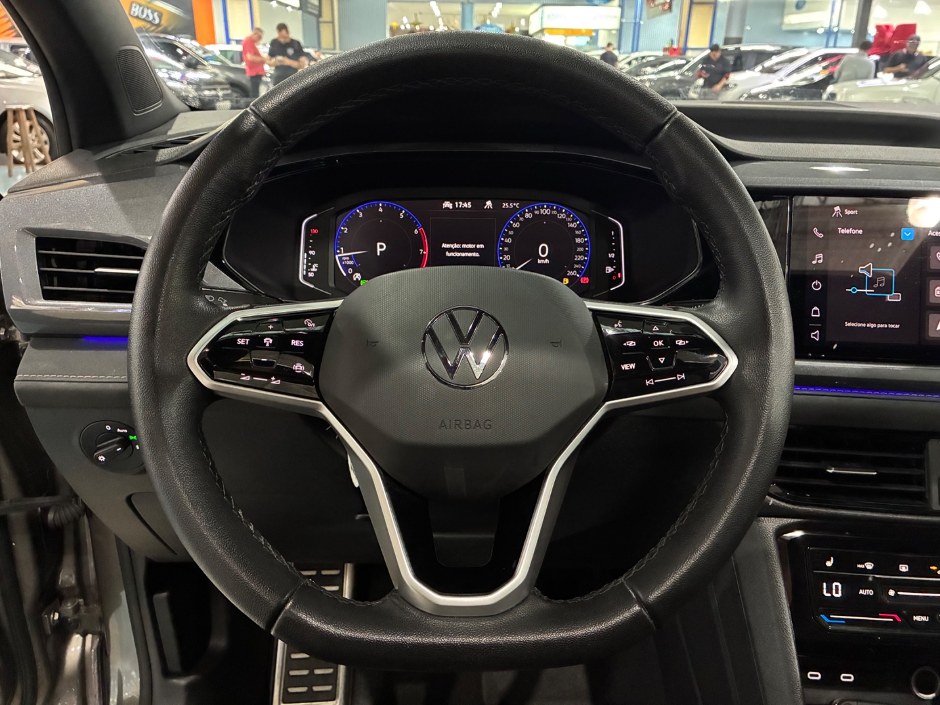 VOLKSWAGEN TAOS