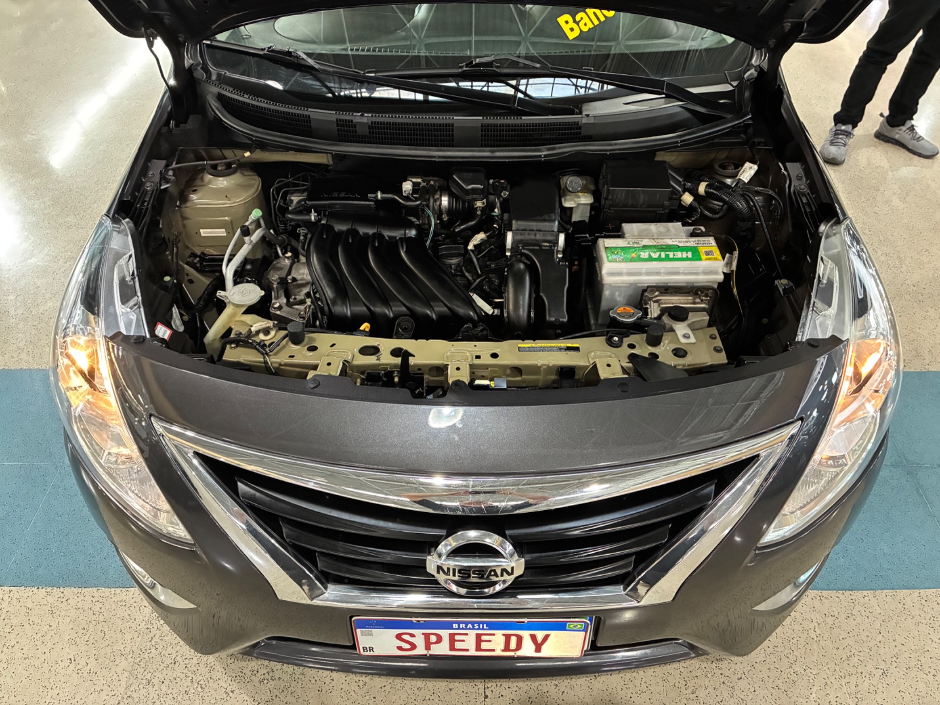 NISSAN VERSA