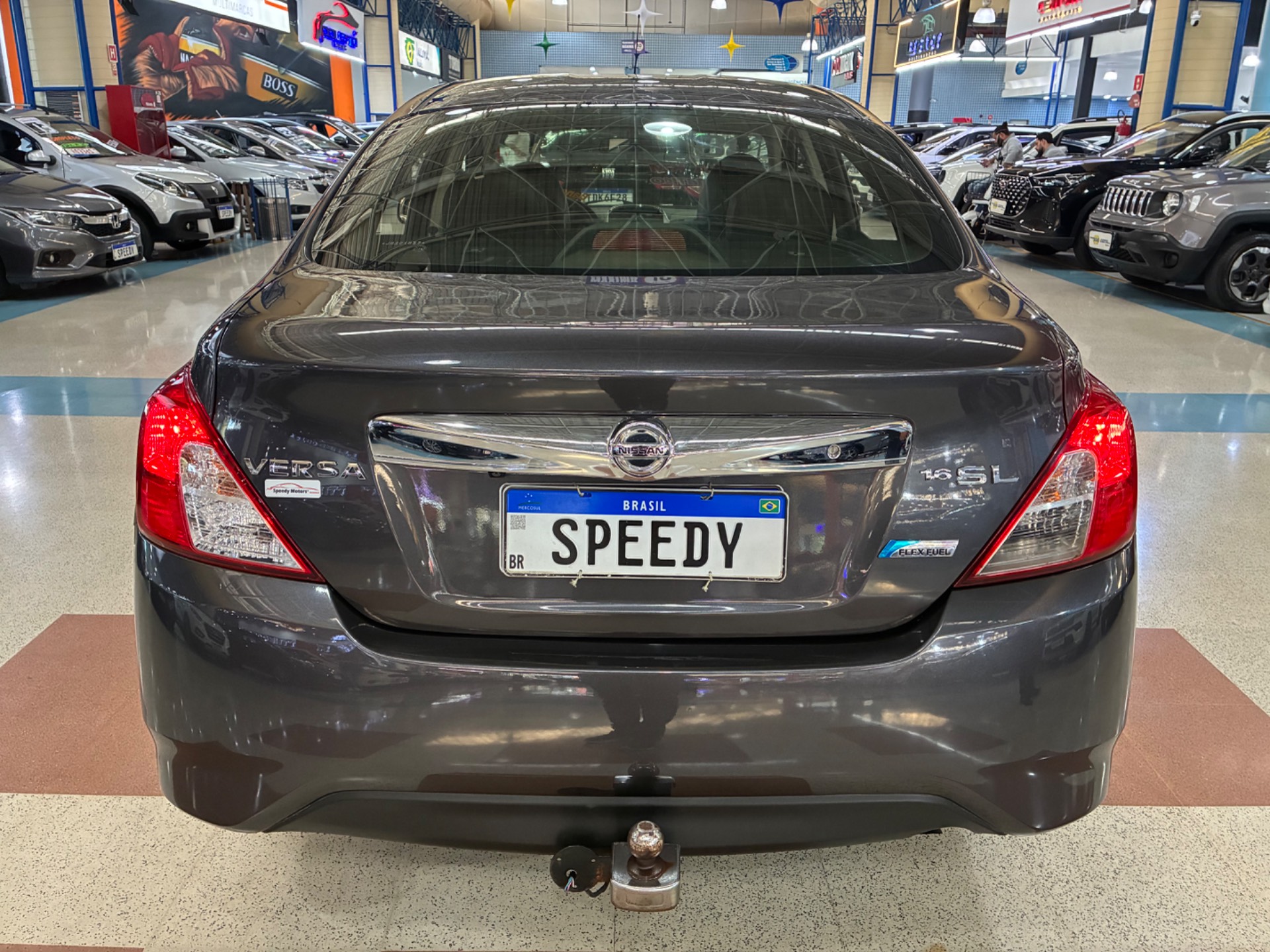 NISSAN VERSA