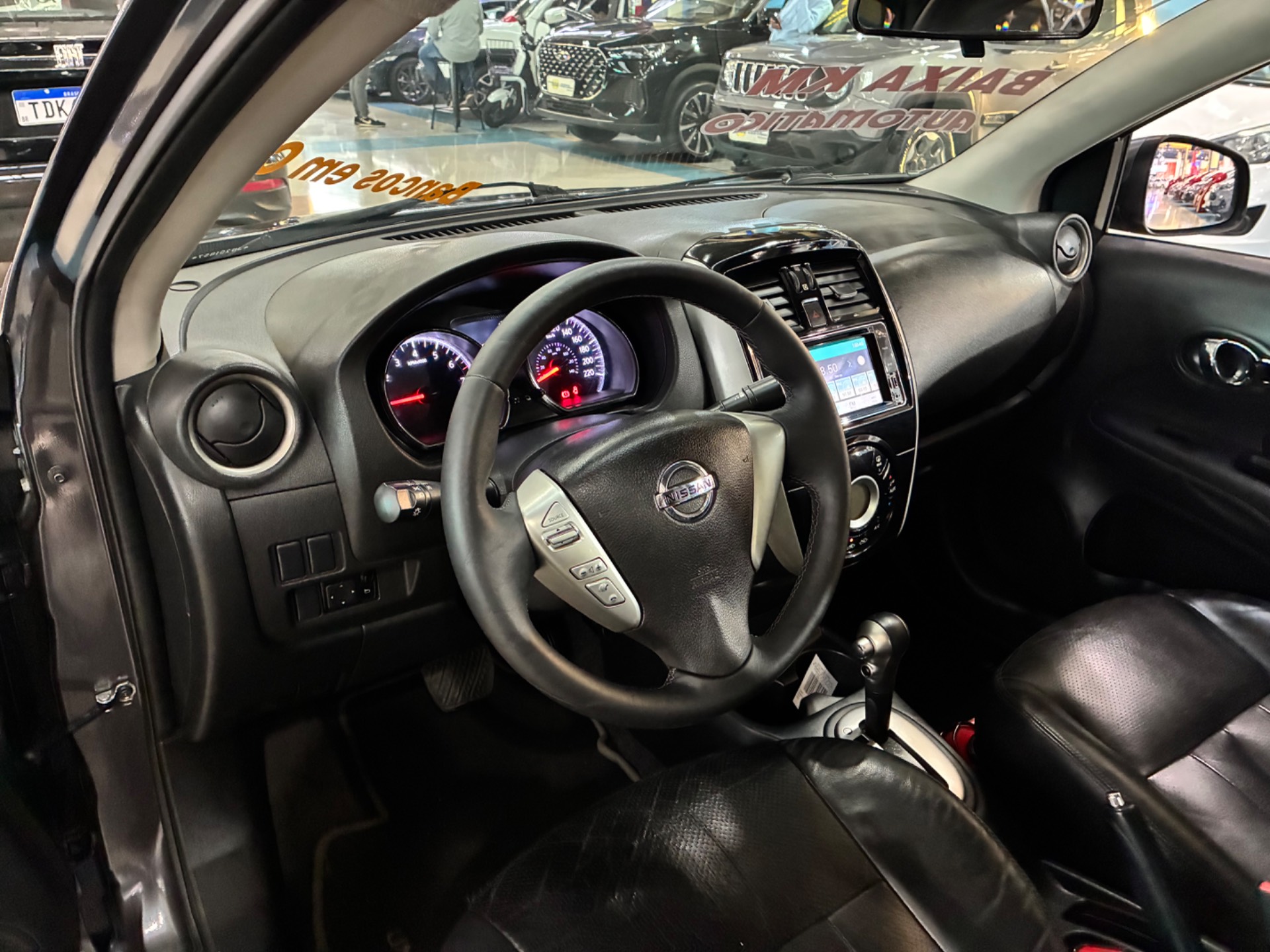 NISSAN VERSA