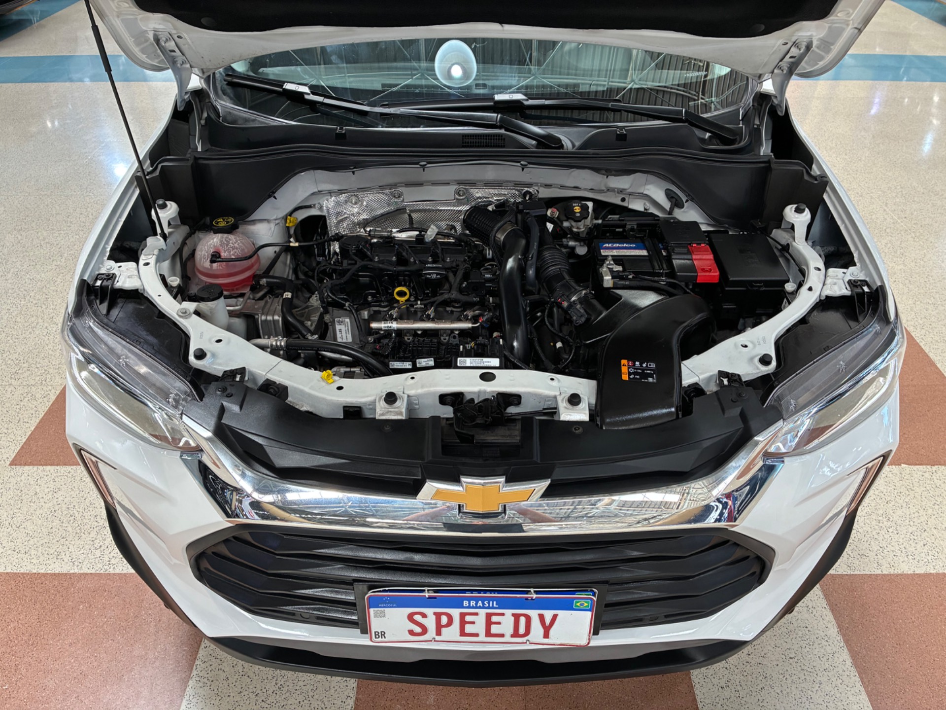 CHEVROLET TRACKER