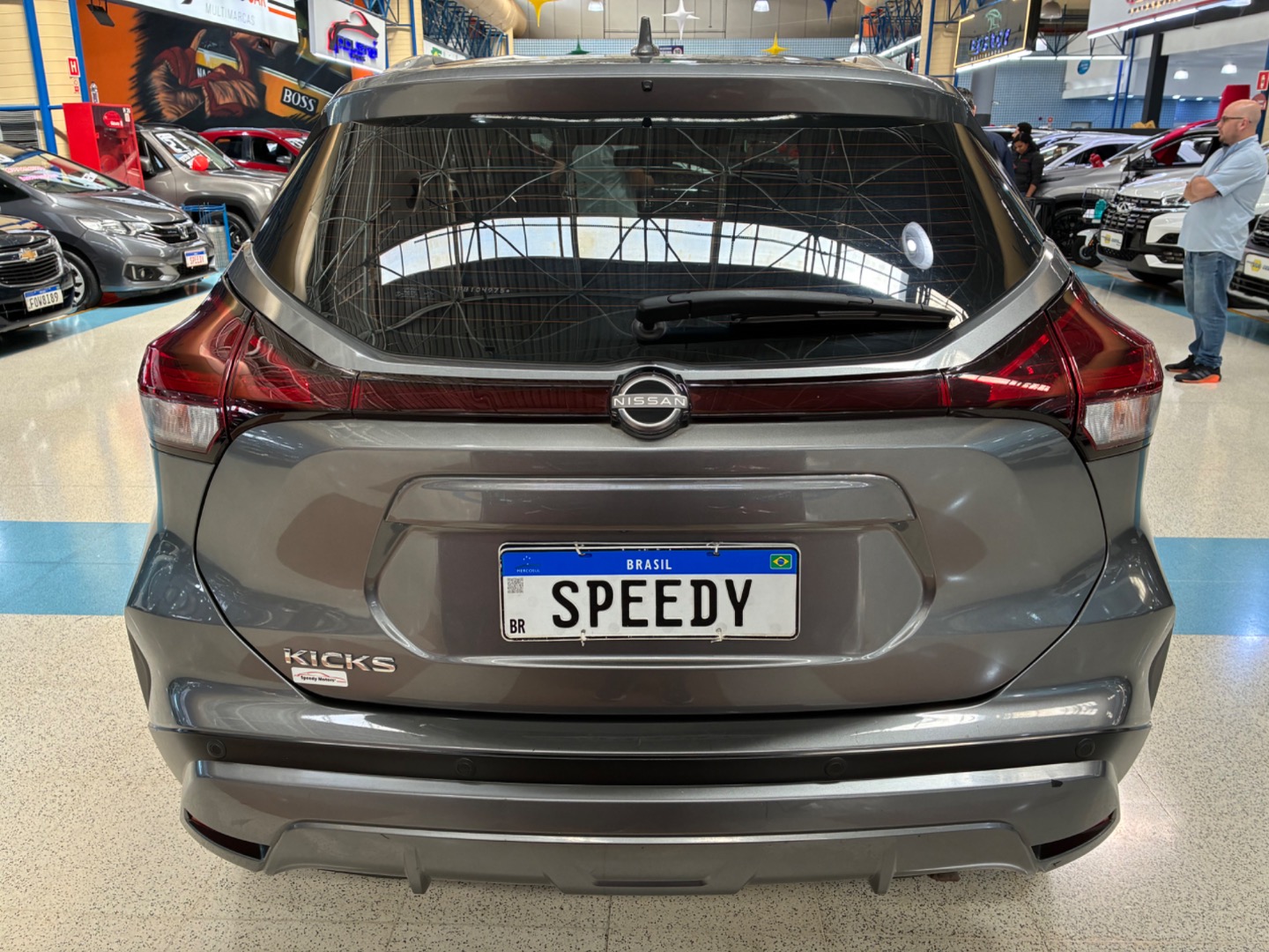 NISSAN KICKS