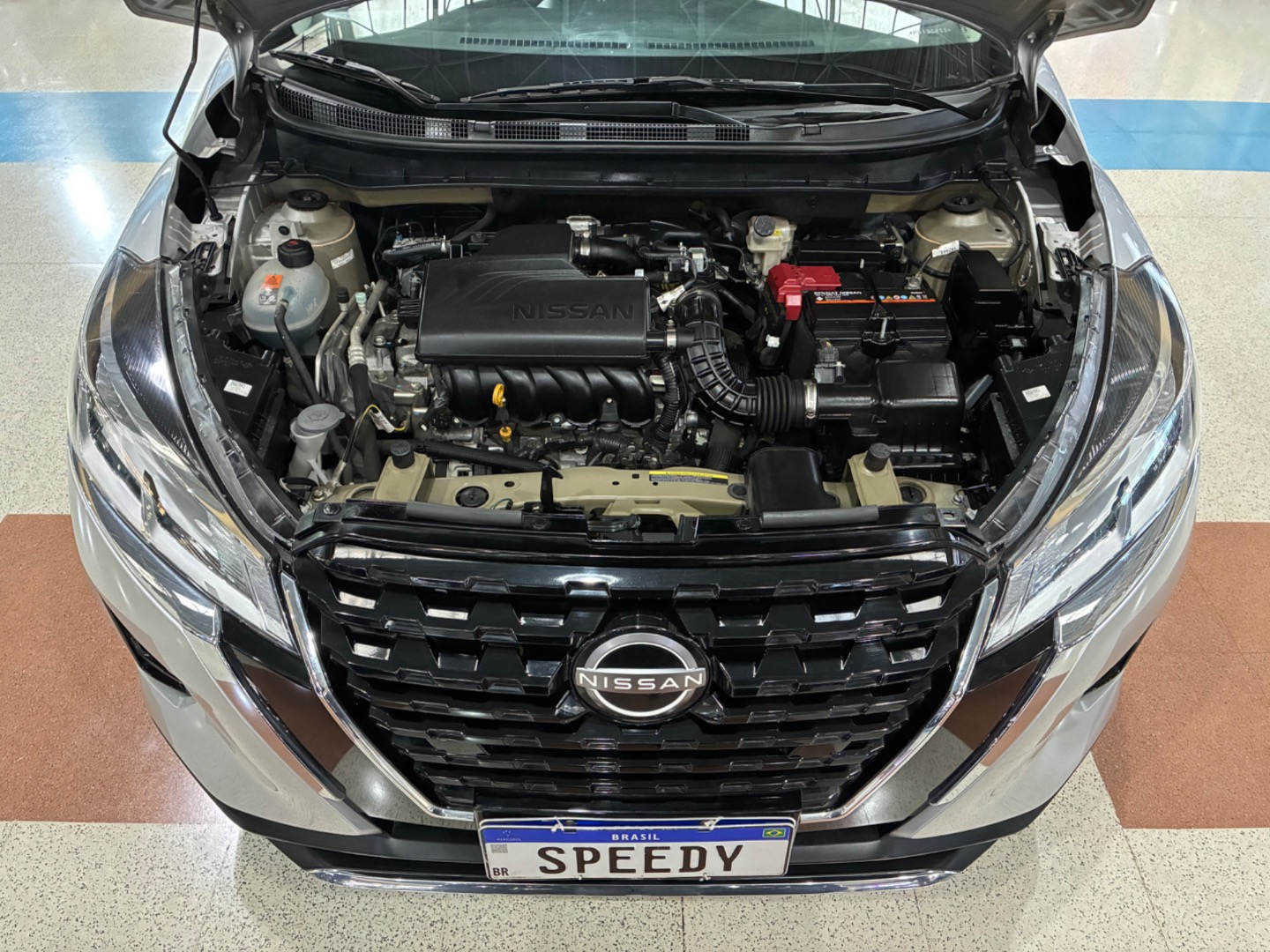 NISSAN KICKS