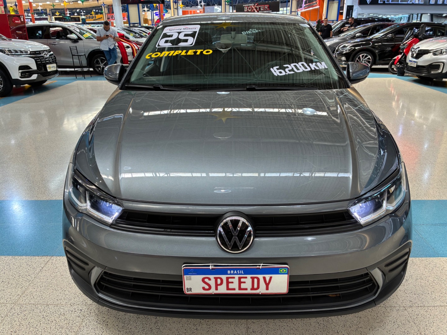 VOLKSWAGEN POLO