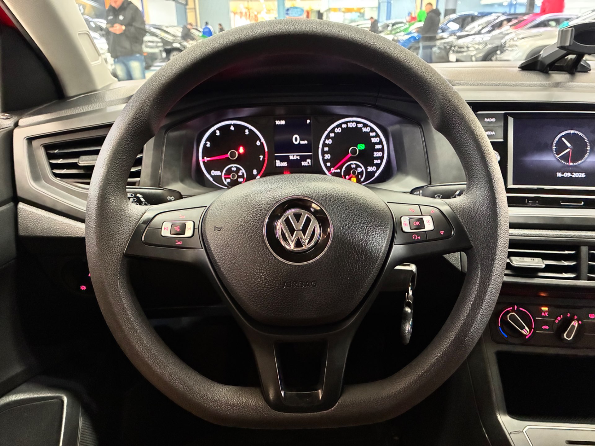 VOLKSWAGEN VIRTUS