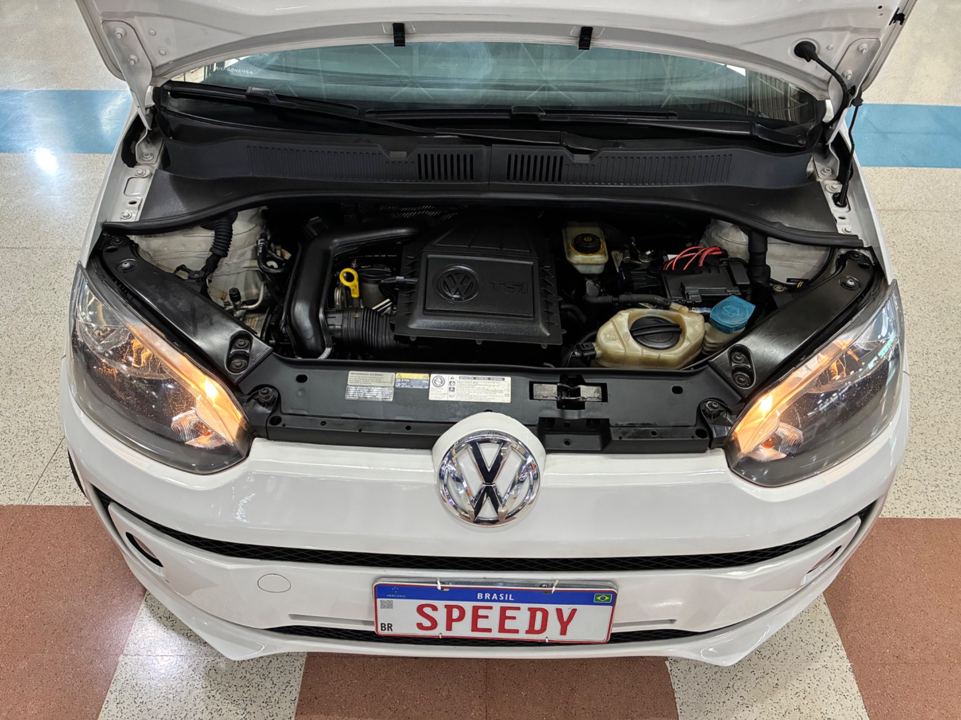 VOLKSWAGEN UP