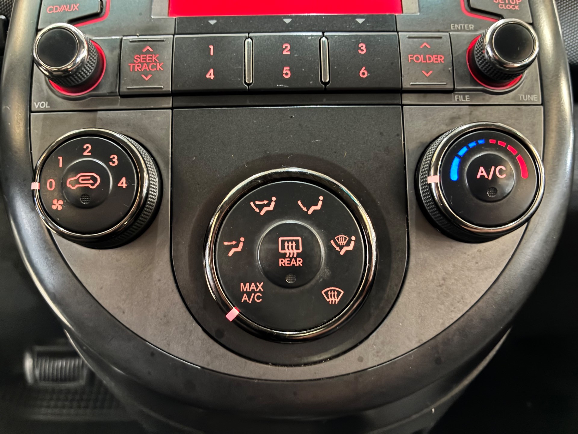 KIA SOUL