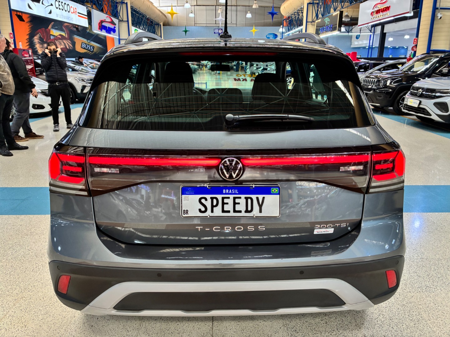VOLKSWAGEN T-CROSS