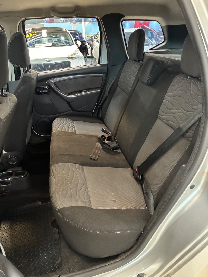 RENAULT DUSTER