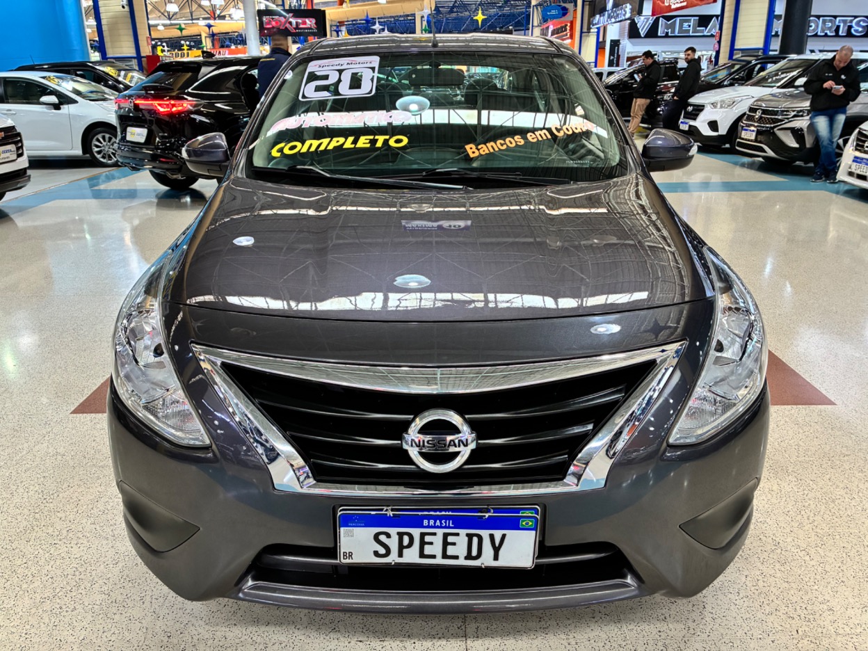 NISSAN VERSA