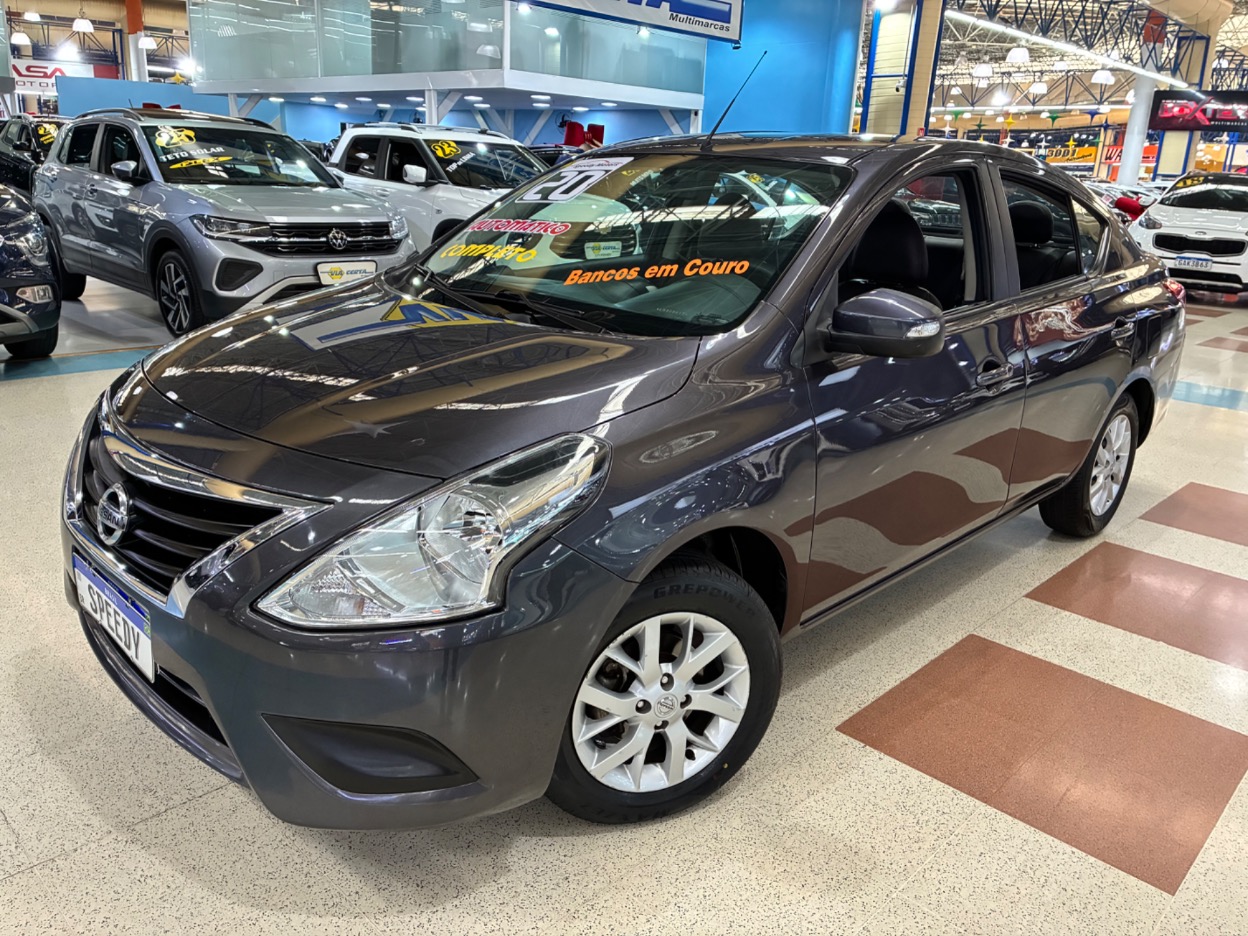 NISSAN VERSA