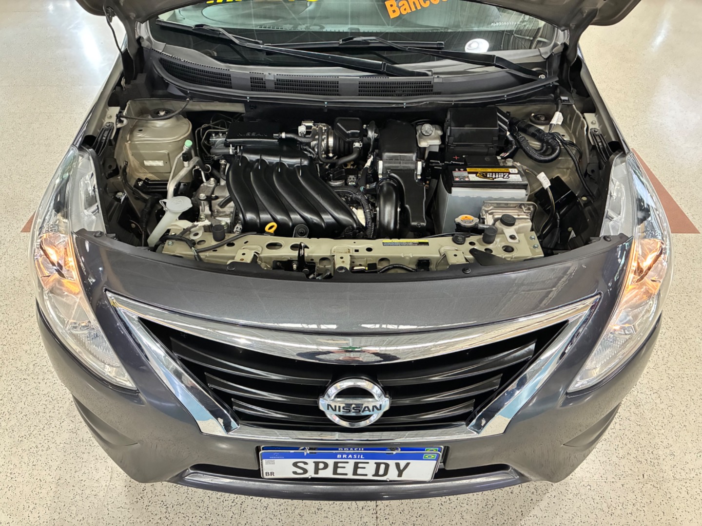 NISSAN VERSA