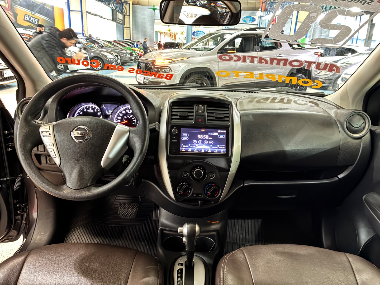 NISSAN VERSA