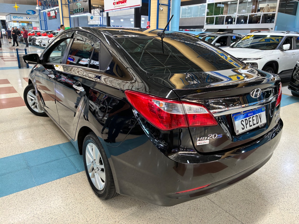 HYUNDAI HB20S