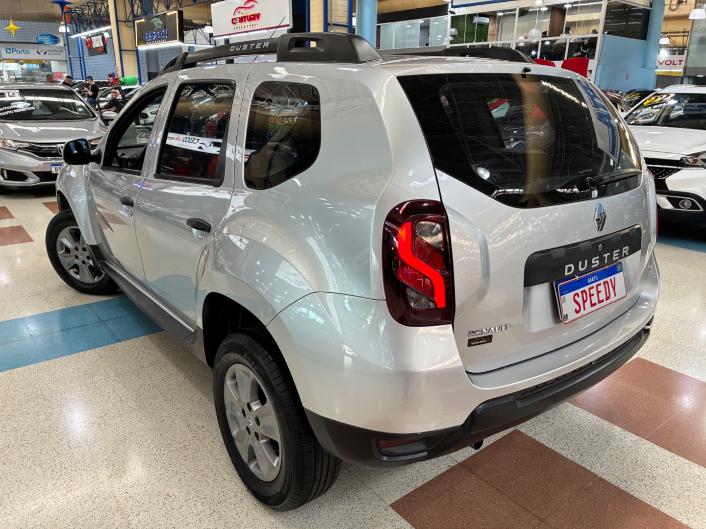 RENAULT DUSTER