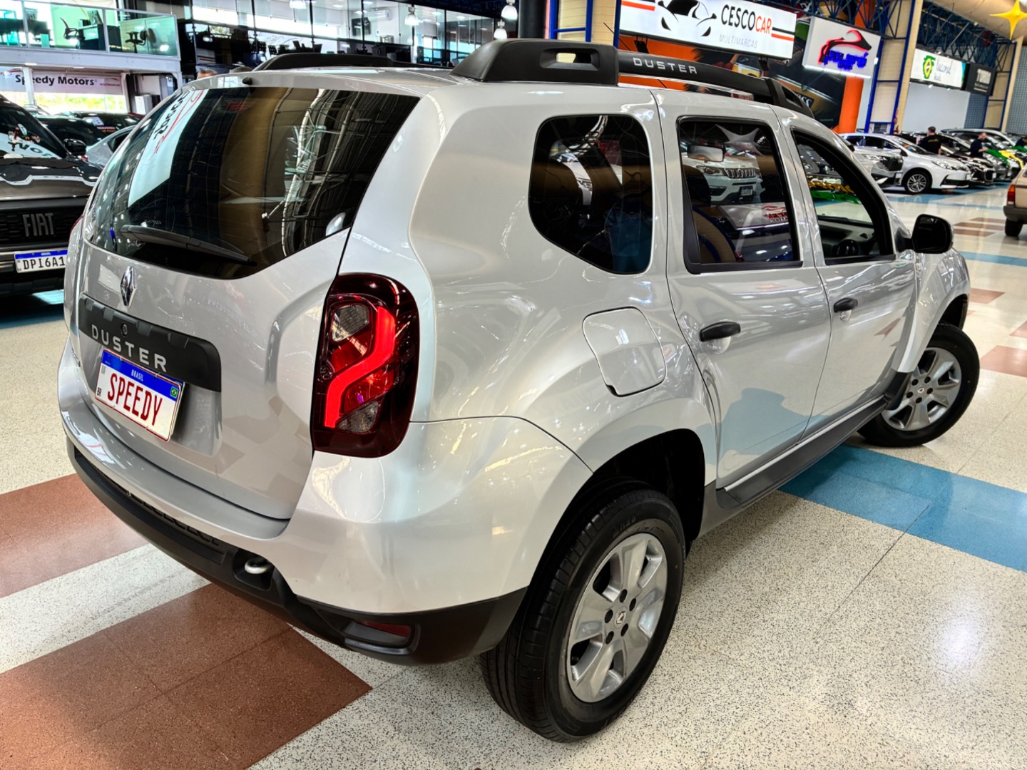 RENAULT DUSTER