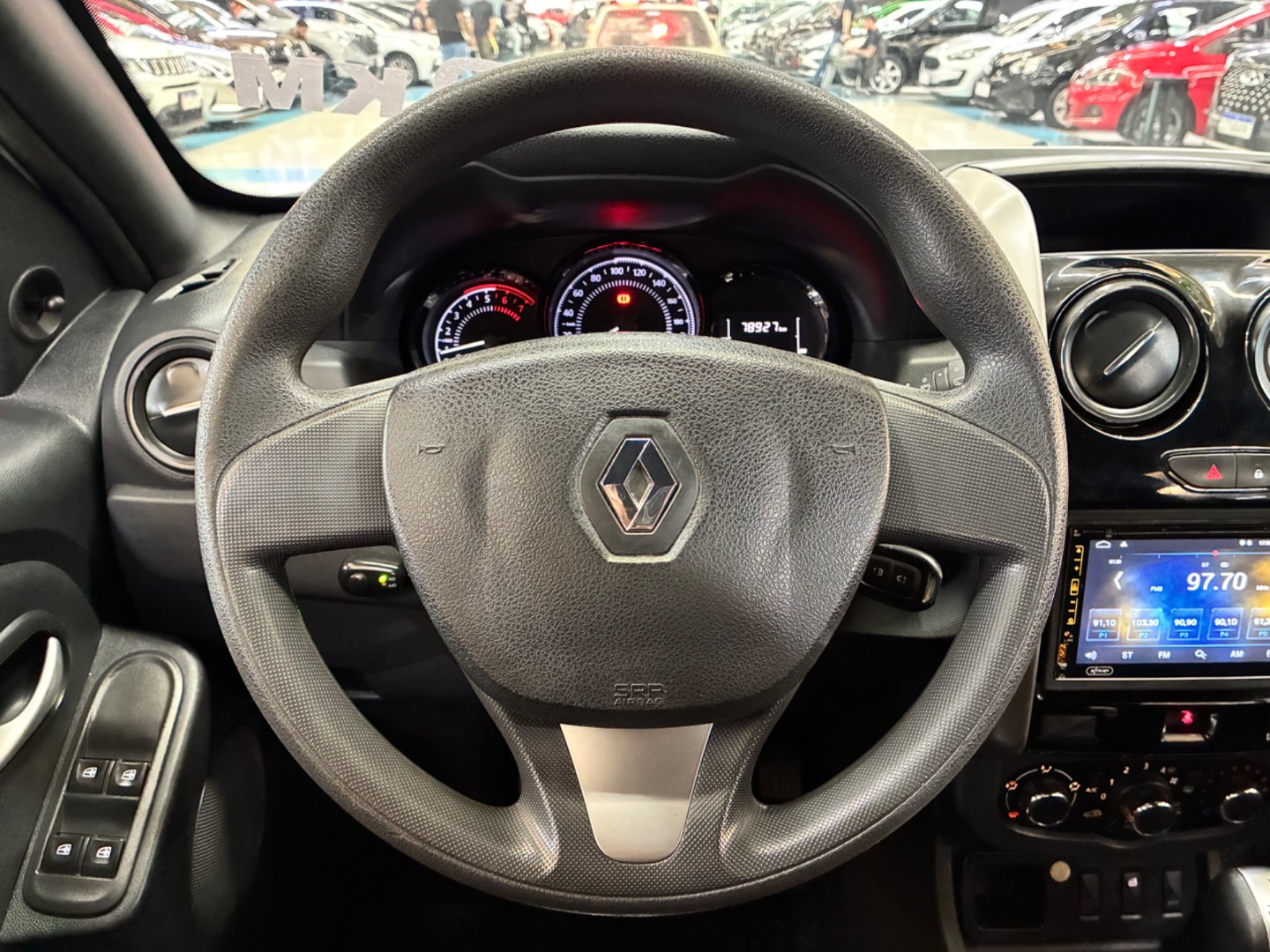 RENAULT DUSTER