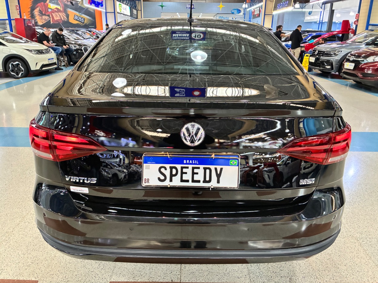 VOLKSWAGEN VIRTUS