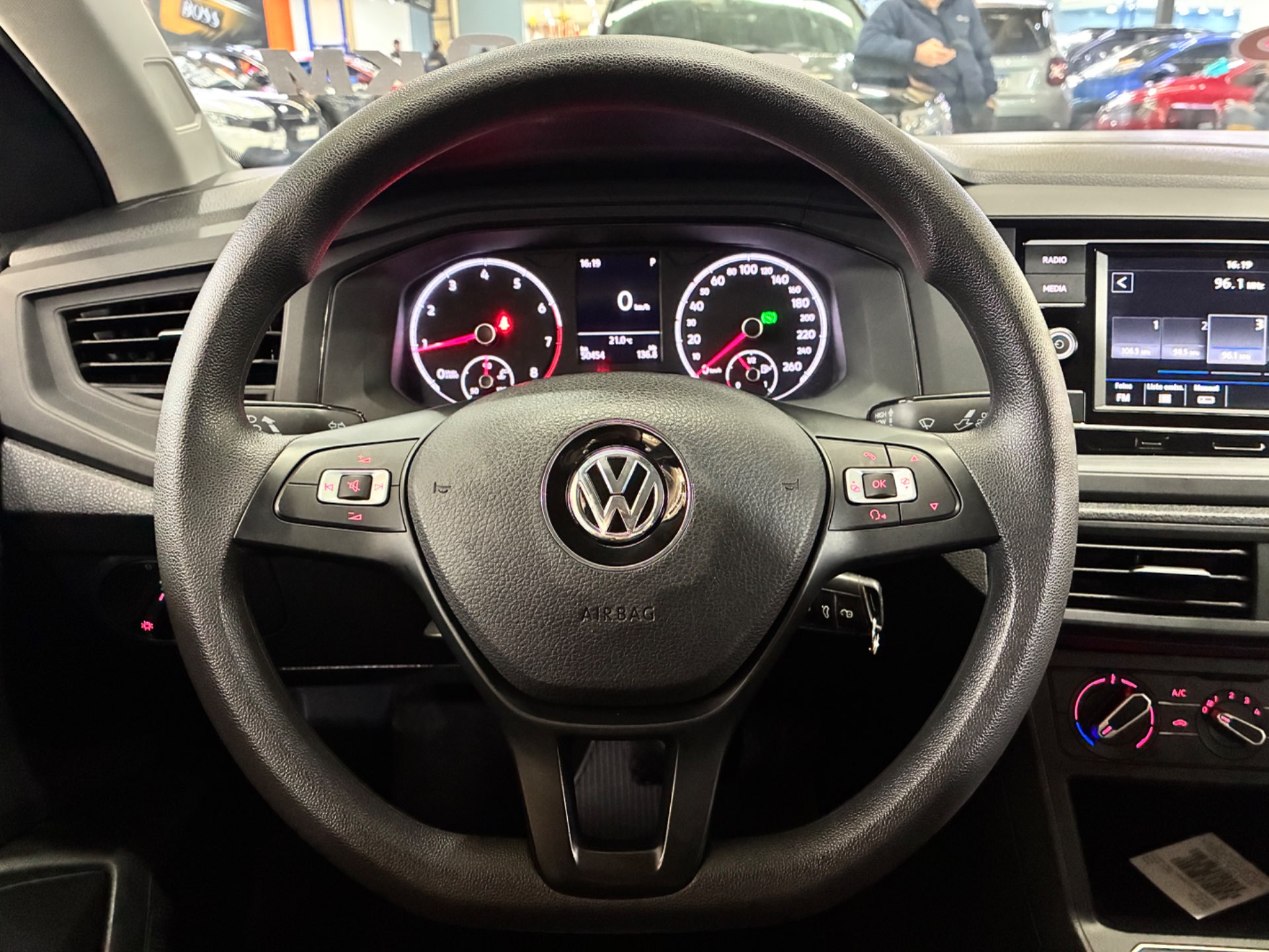 VOLKSWAGEN VIRTUS