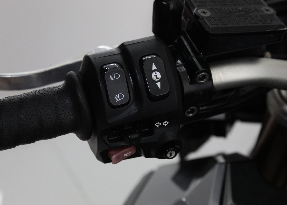 TRIUMPH TIGER EXPLORER ABS