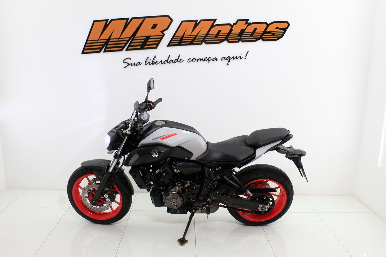 YAMAHA MT-07 ABS