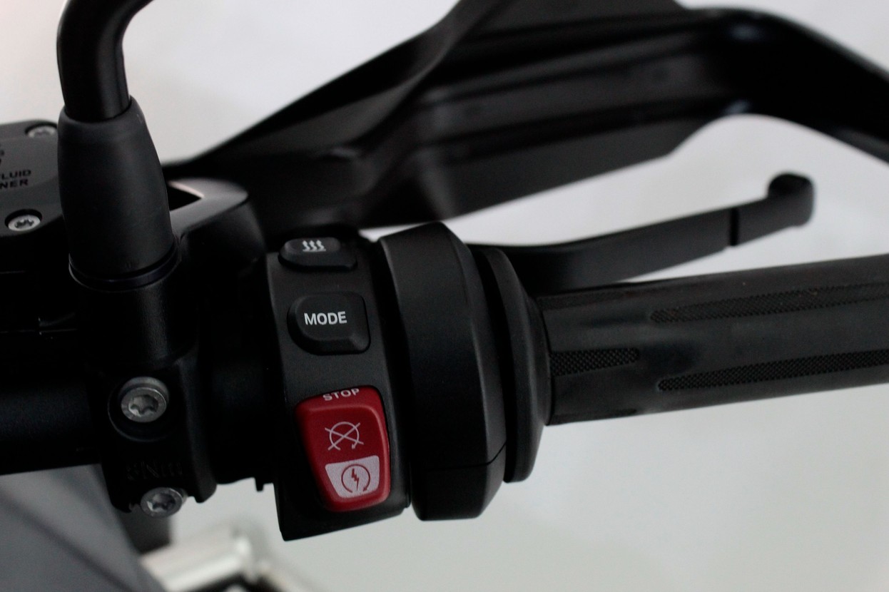 BMW R 1250 GS ADVENTURE TRIPLE BLACK