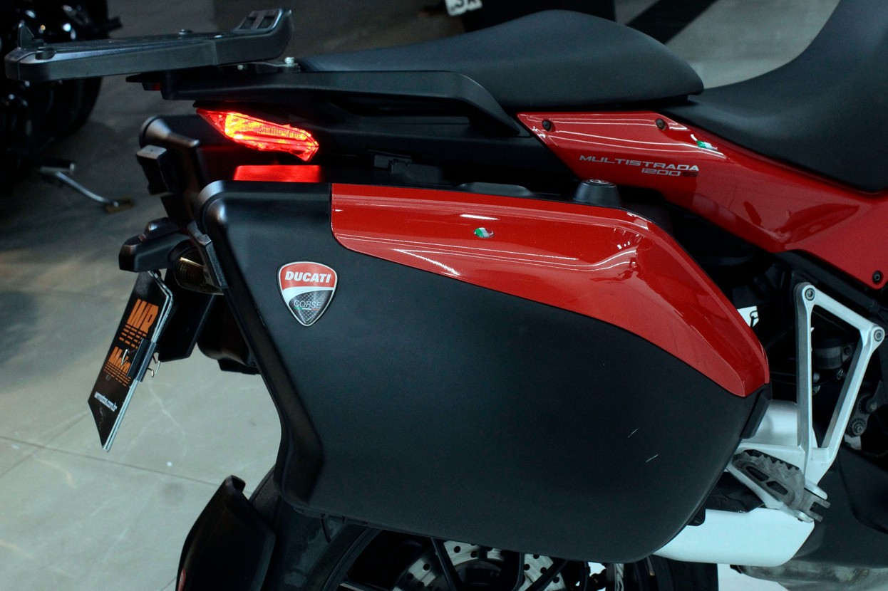 DUCATI MULTISTRADA 1200S