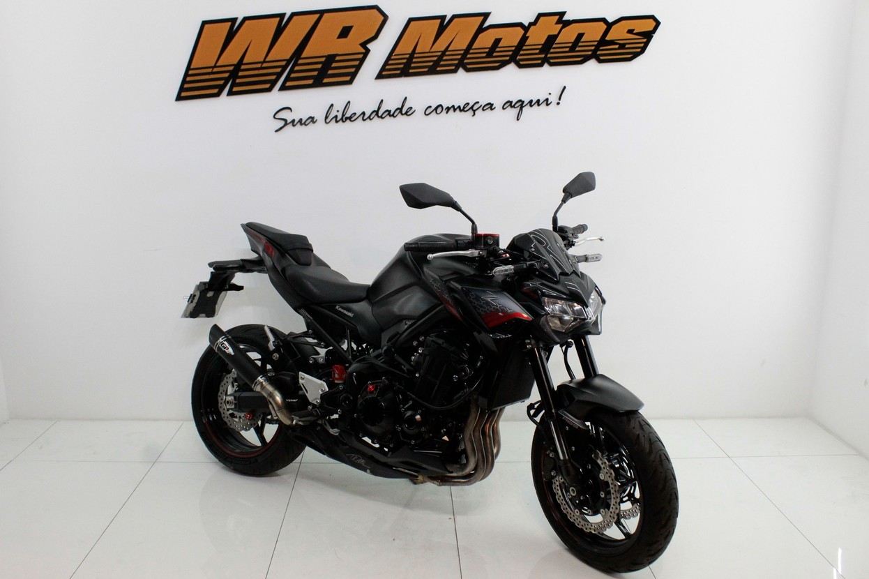 KAWASAKI Z900