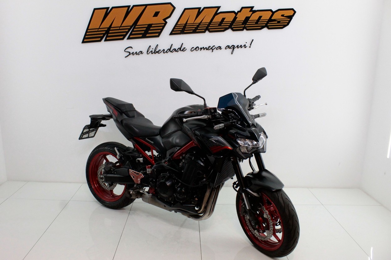 KAWASAKI Z900