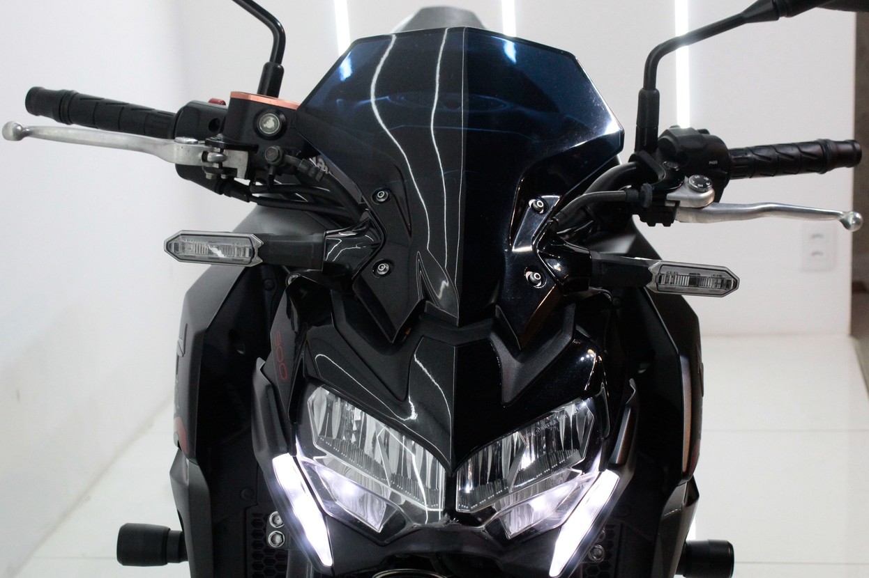 KAWASAKI Z900