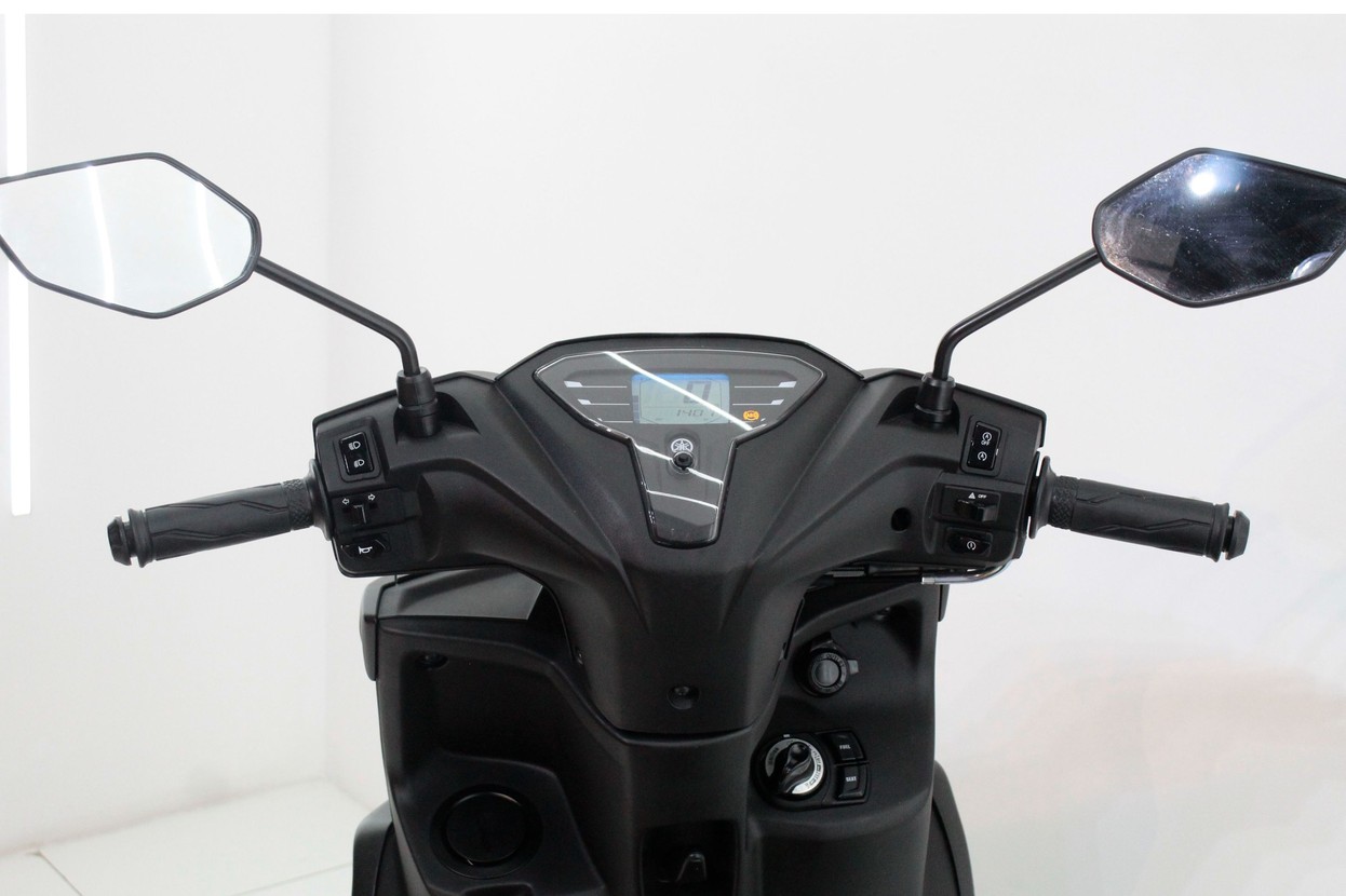 YAMAHA FLUO 125 ABS