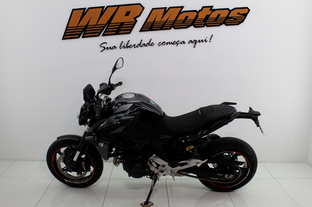 BMW F 900 GS PLUS