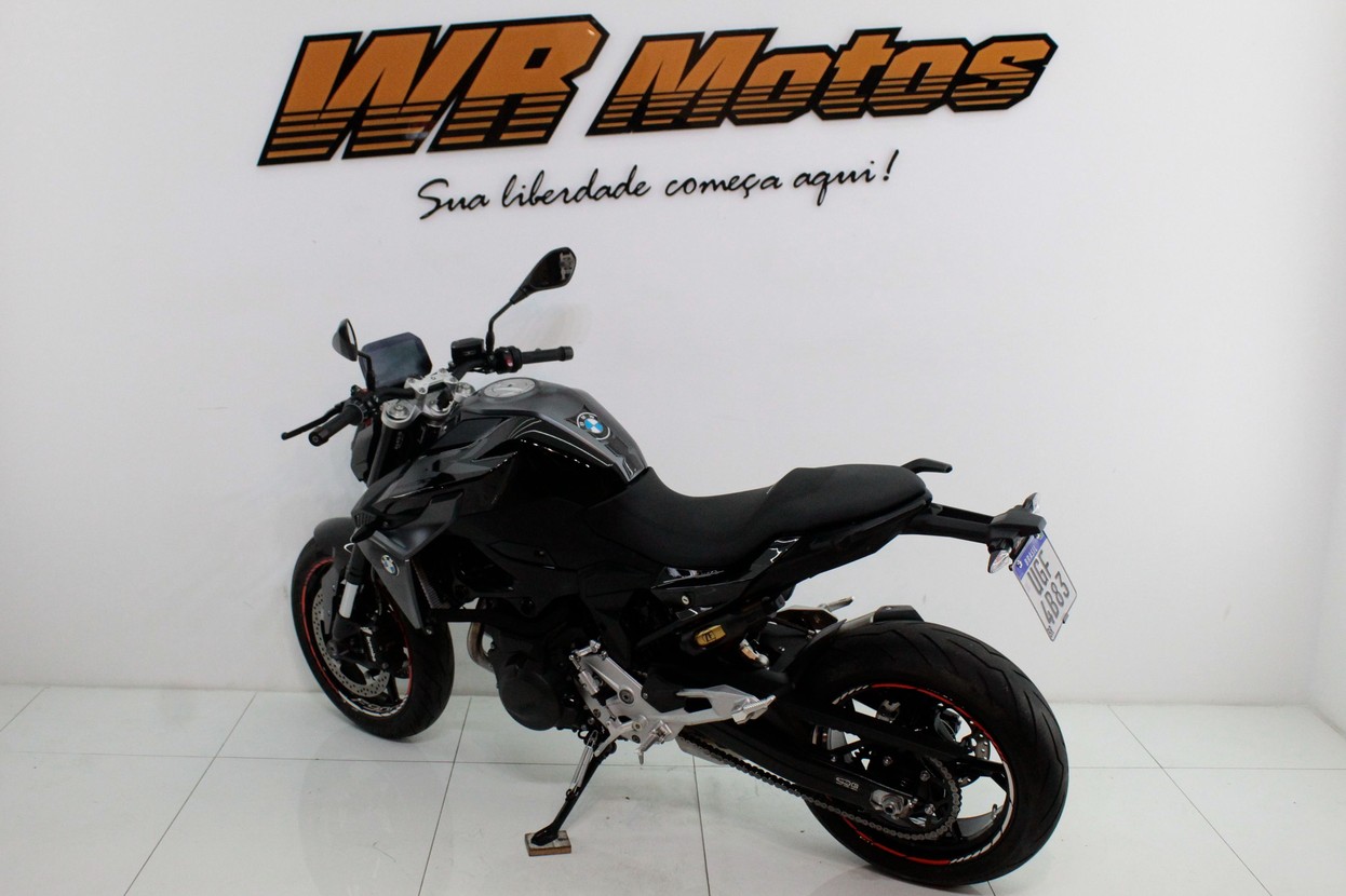 BMW F 900 GS PLUS