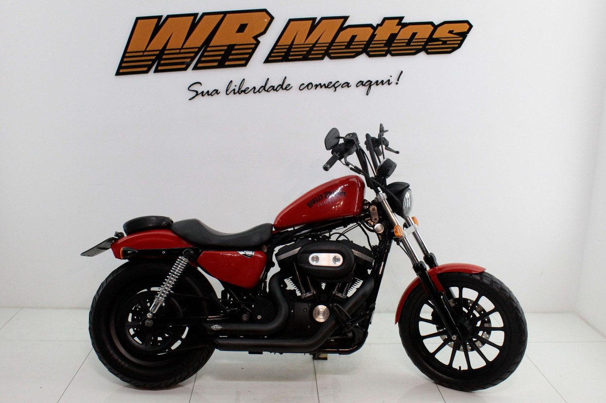 HARLEY-DAVIDSON SPORTSTER XL 883 R
