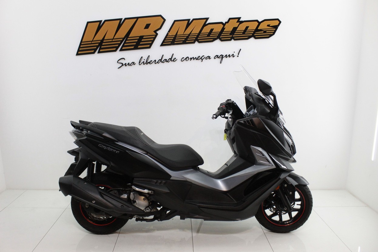 DAFRA CRUISYM 300 ABS
