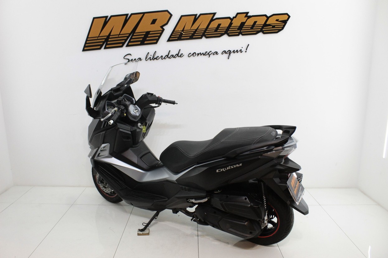 DAFRA CRUISYM 300 ABS
