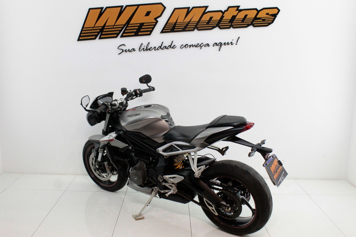 TRIUMPH STREET TRIPLE 765 RS