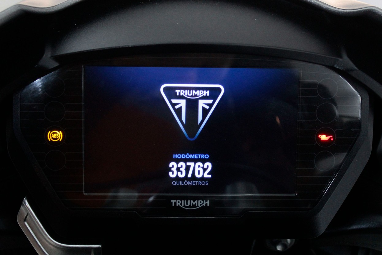 TRIUMPH STREET TRIPLE 765 RS