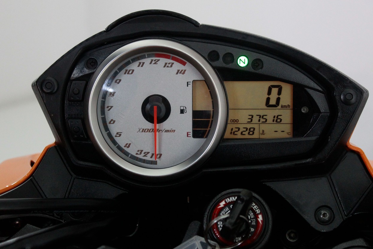 KAWASAKI Z750