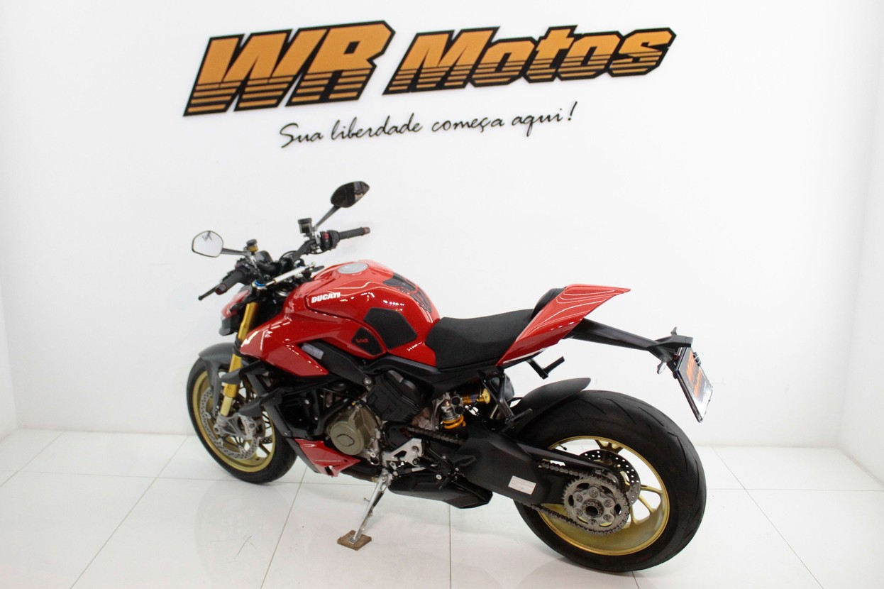 DUCATI STREETFIGHTER V4 S