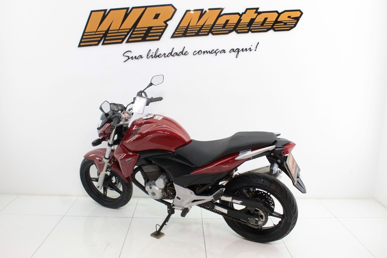 HONDA CB 300R