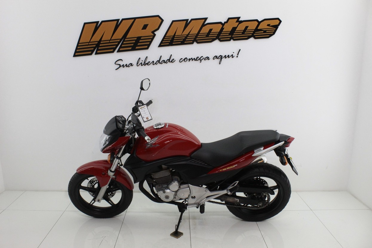 HONDA CB 300R