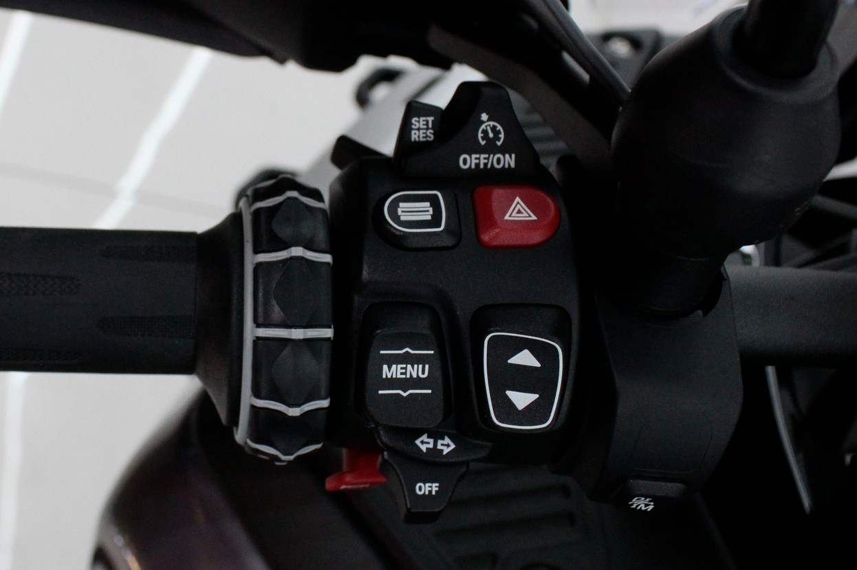 BMW R 1300 GSA TRIPLE BLACK ASA
